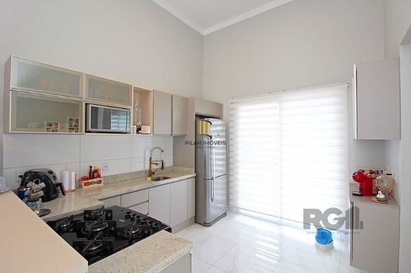 Casa Condominio em Porto Alegre, no bairro Aberta dos Morros, com 3 dormitório(s), e 3 banheiros, à venda.