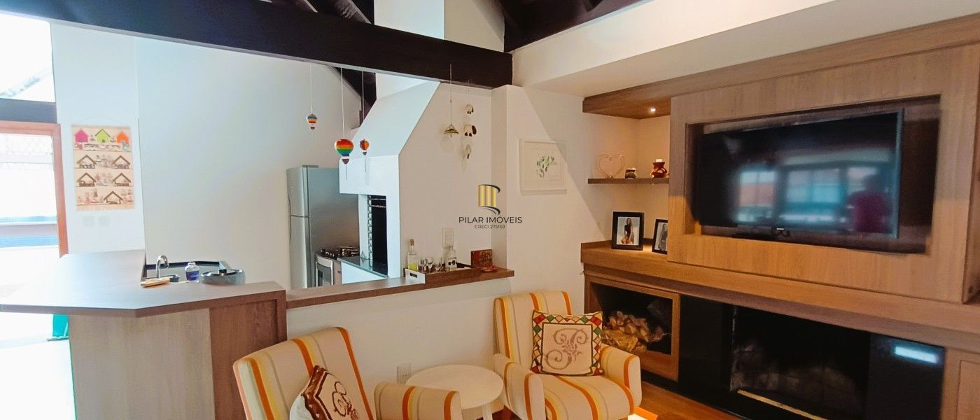 Linda cobertura, 3 quartos, 1 suíte, infra completa no bairro Ipanema, com ofurô.