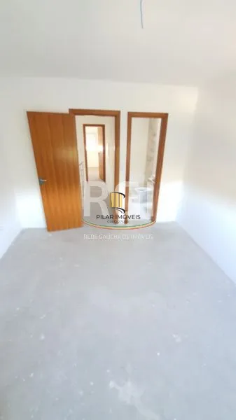 Casa 3 dormitórios no bairro Guarujá