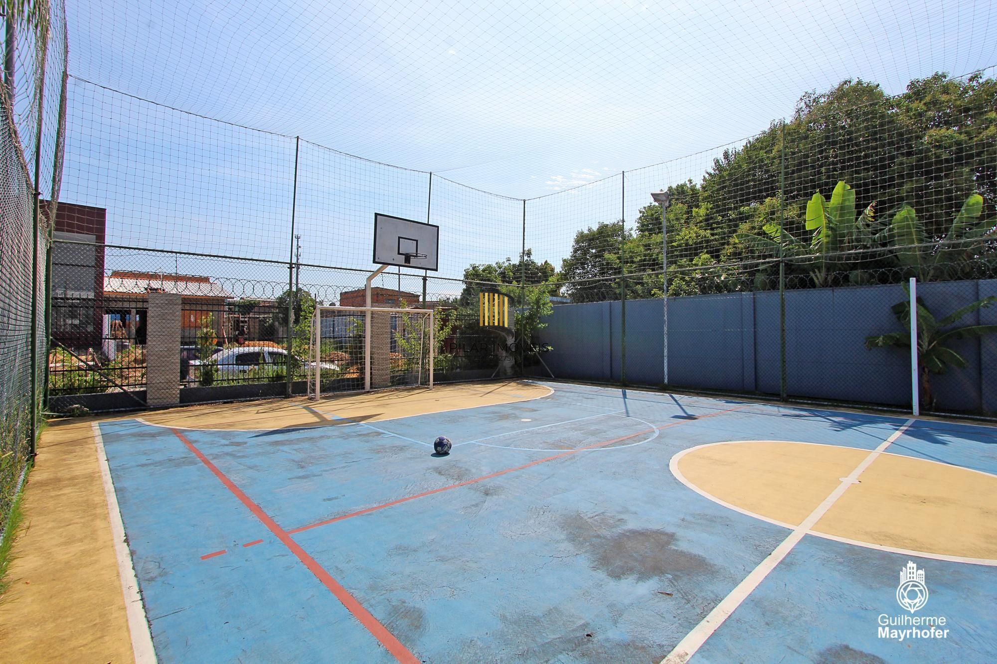Casa 4 dormitórios( 1 dorm térreo) no Condomínio Villa Amalfi, na zona sul de Porto Alegre.