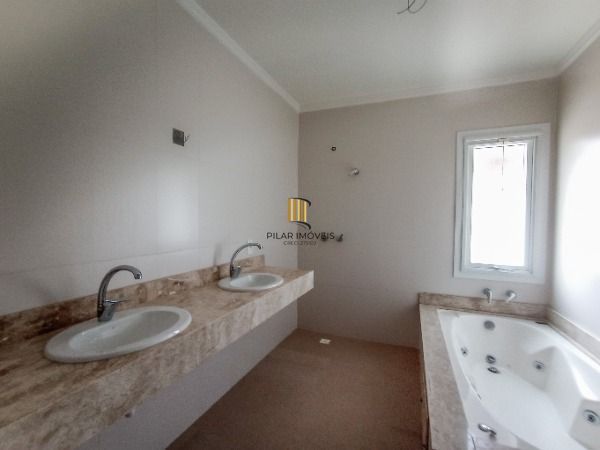 Casa para Venda - 253m², 3 dormitórios, sendo 3 suites, 2 vagas - Vila Assunção