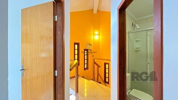 Casa para Venda - 144m², 2 dormitórios, 2 vagas - Lomba do Pinheiro