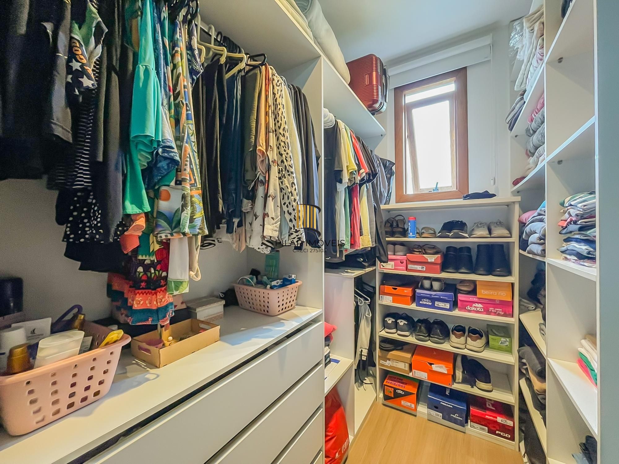 Casa 3 suítes com piscina em condomínio alto padrão na zona sul de Porto Alegre !