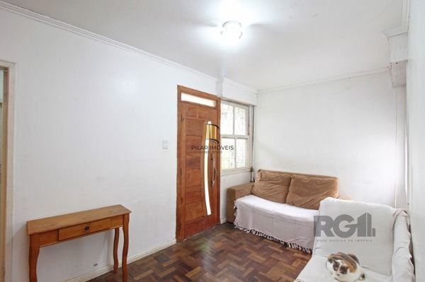 Casa em Porto Alegre, no bairro Cavalhada, com 4 dormitório(s), e 4 banheiros, à venda.