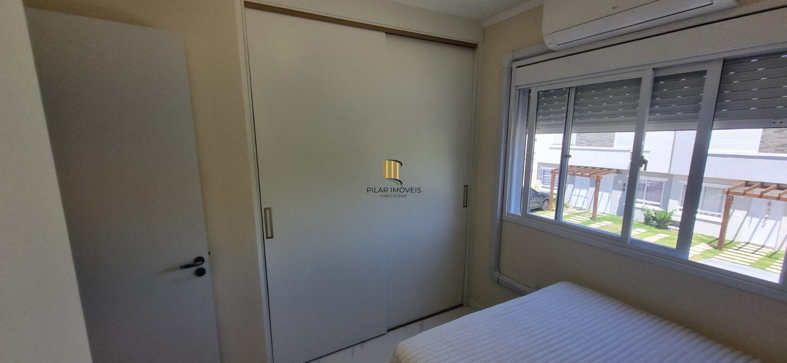 Ótimo sobrado em condomínio fechado com 2 dormitórios á venda bairro Vila Nova