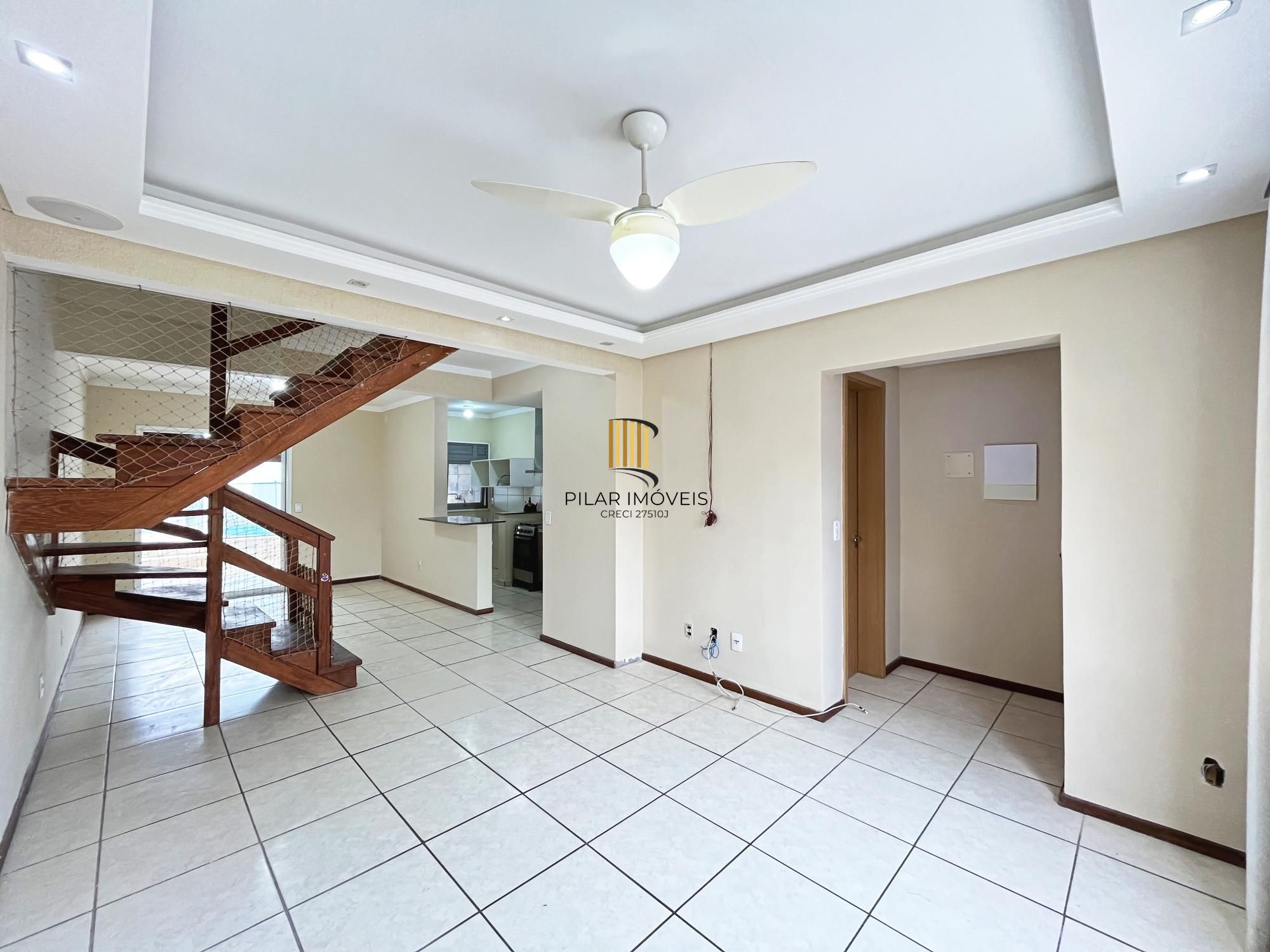 Casa em condomínio em Porto Alegre, no bairro Hípica, com 3 dormitório(s)