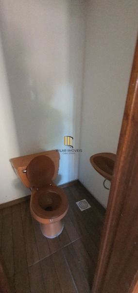 Casa para Venda - 160m², 4 dormitórios, sendo 2 suites, 4 vagas - Urubatã
