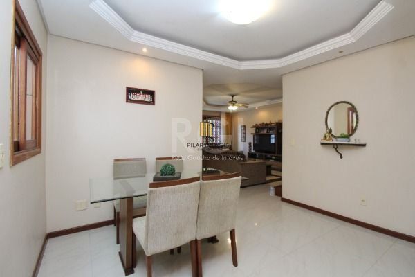 Casa para Venda - 382m², 6 dormitórios, sendo 2 suites, 4 vagas - Ipanema