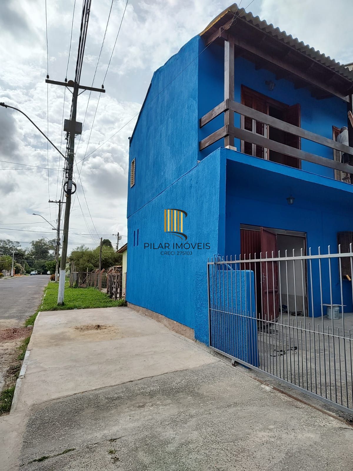 Excelente terreno de esquina com dois prédios (comercial e residencial)