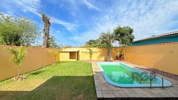 Casa 3 dormitórios no bairro Hípica