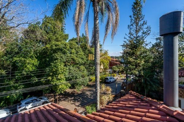 Casa Condominio em Porto Alegre, no bairro Jardim Isabel, com 3 dormitório(s), à venda.