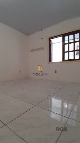 Casa em Porto Alegre, no bairro Restinga, com 2 dormitório(s), e 2 banheiros, à venda.