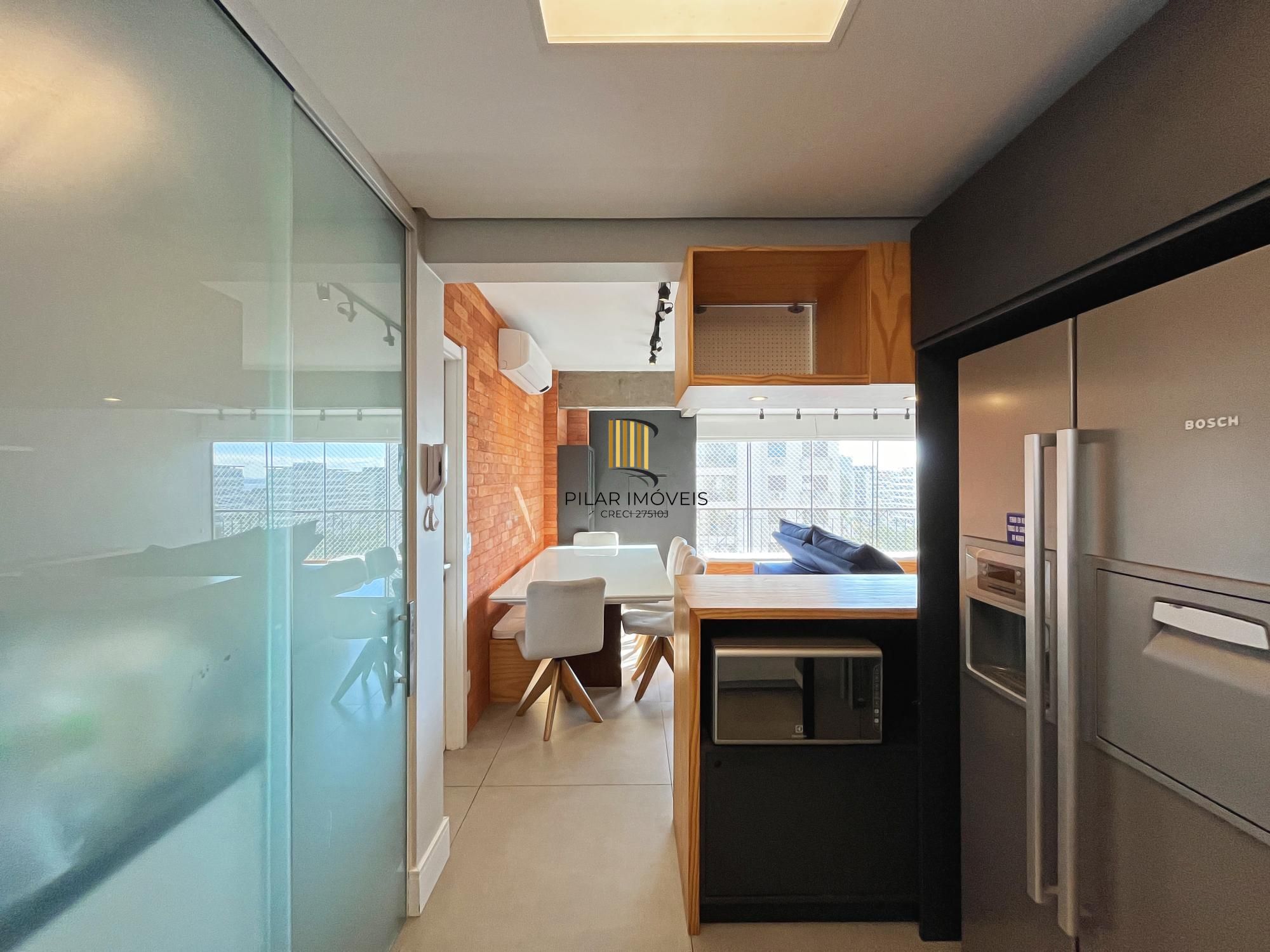 Excelente apartamento com 3 dormitório com 1 suíte á venda no bairro Tristeza.