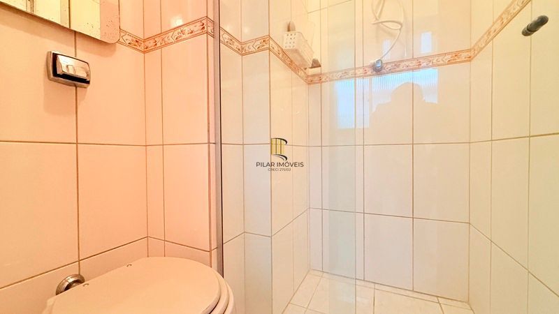 Impecável apartamento com 3 dormitórios , 3 banheiros , 2 vagas cobertas , com 120 m² privativos.