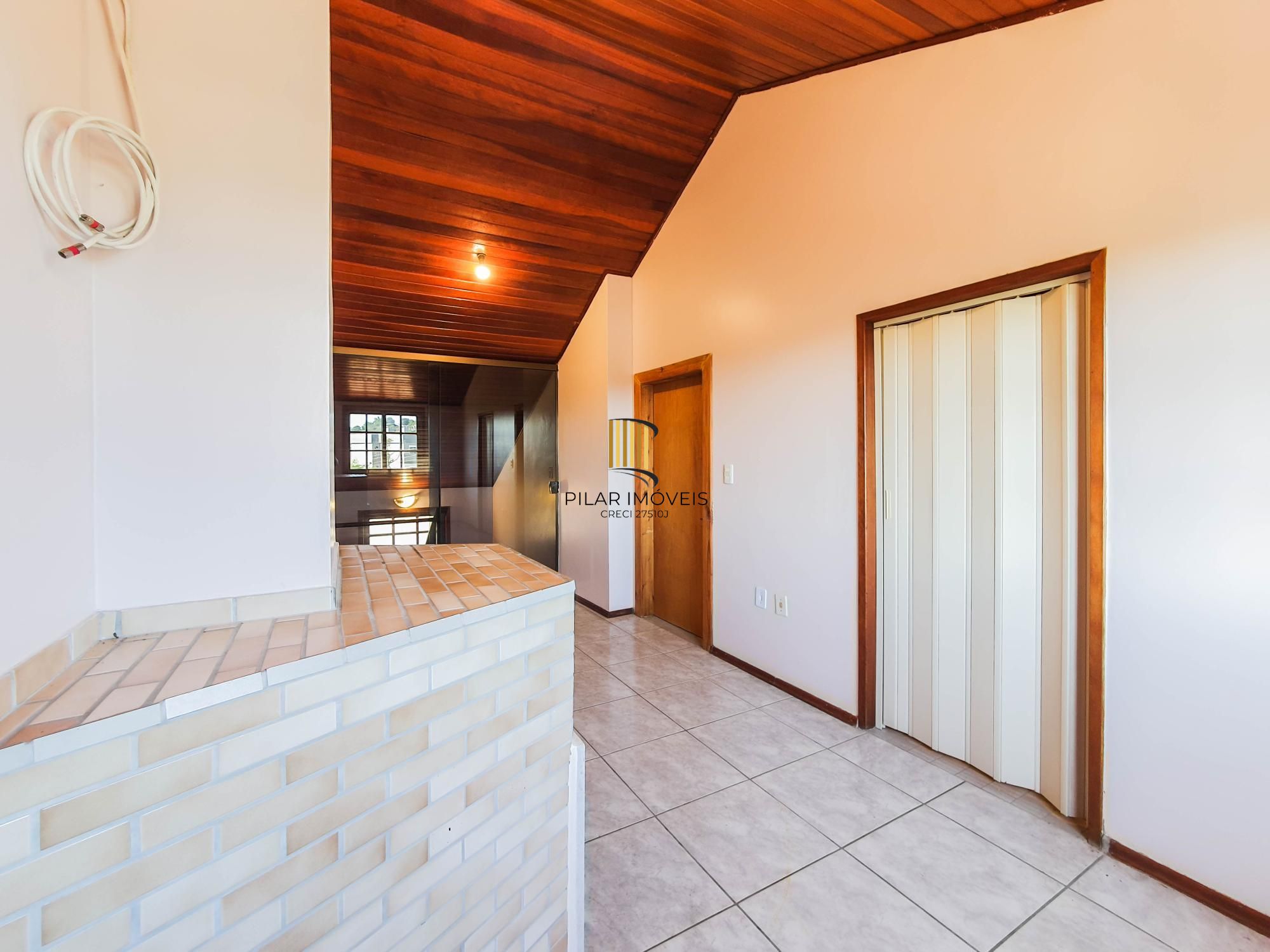No bairro Serraria, casa em condomínio com 3 dormitórios