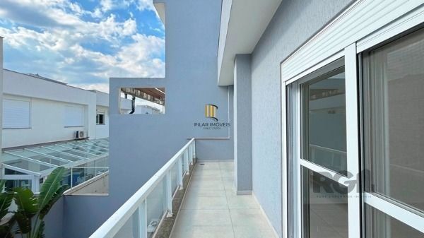 No Lagos de Nova Ipanema, residência com 3 dormitório(s), e 3 banheiros, à venda.