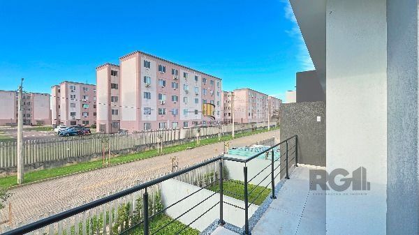 Casa em Porto Alegre, no bairro Hípica, com 3 dormitório(s), e 3 banheiros, à venda.
