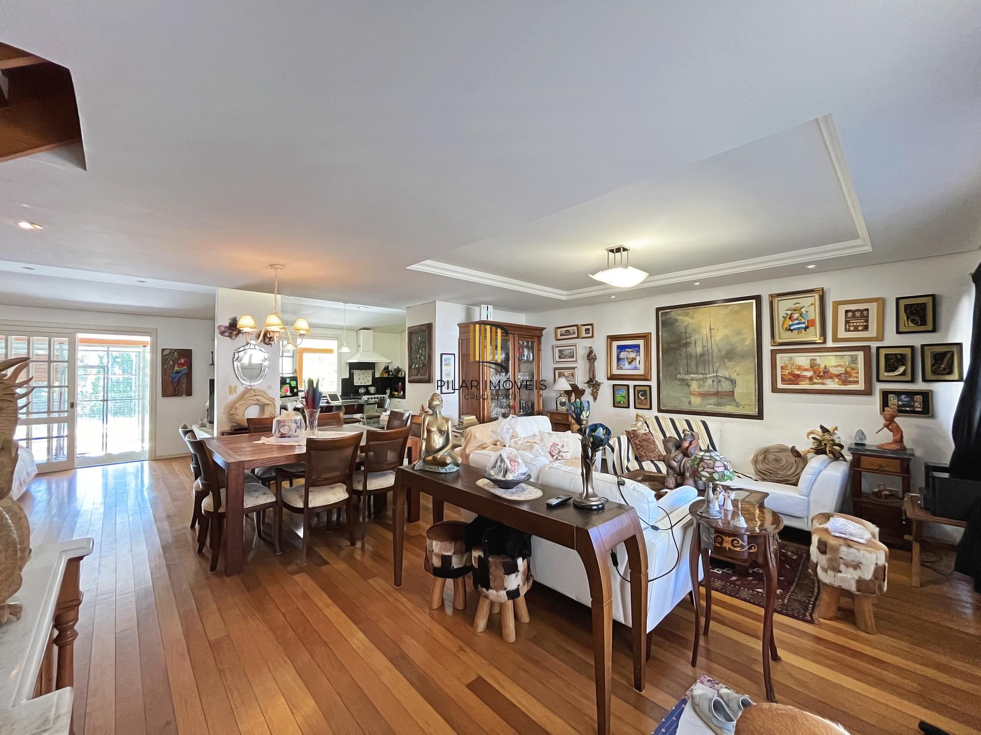 Casa de Condomínio 3 dormitórios no bairro Vila Nova