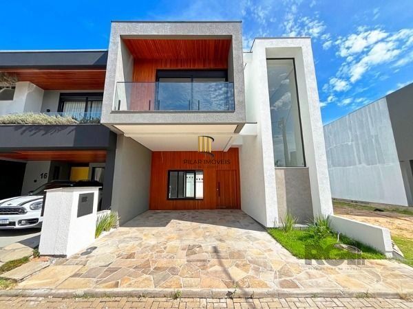 Casa Condominio em Porto Alegre, no bairro Ipanema, com 3 dormitório(s), à venda.