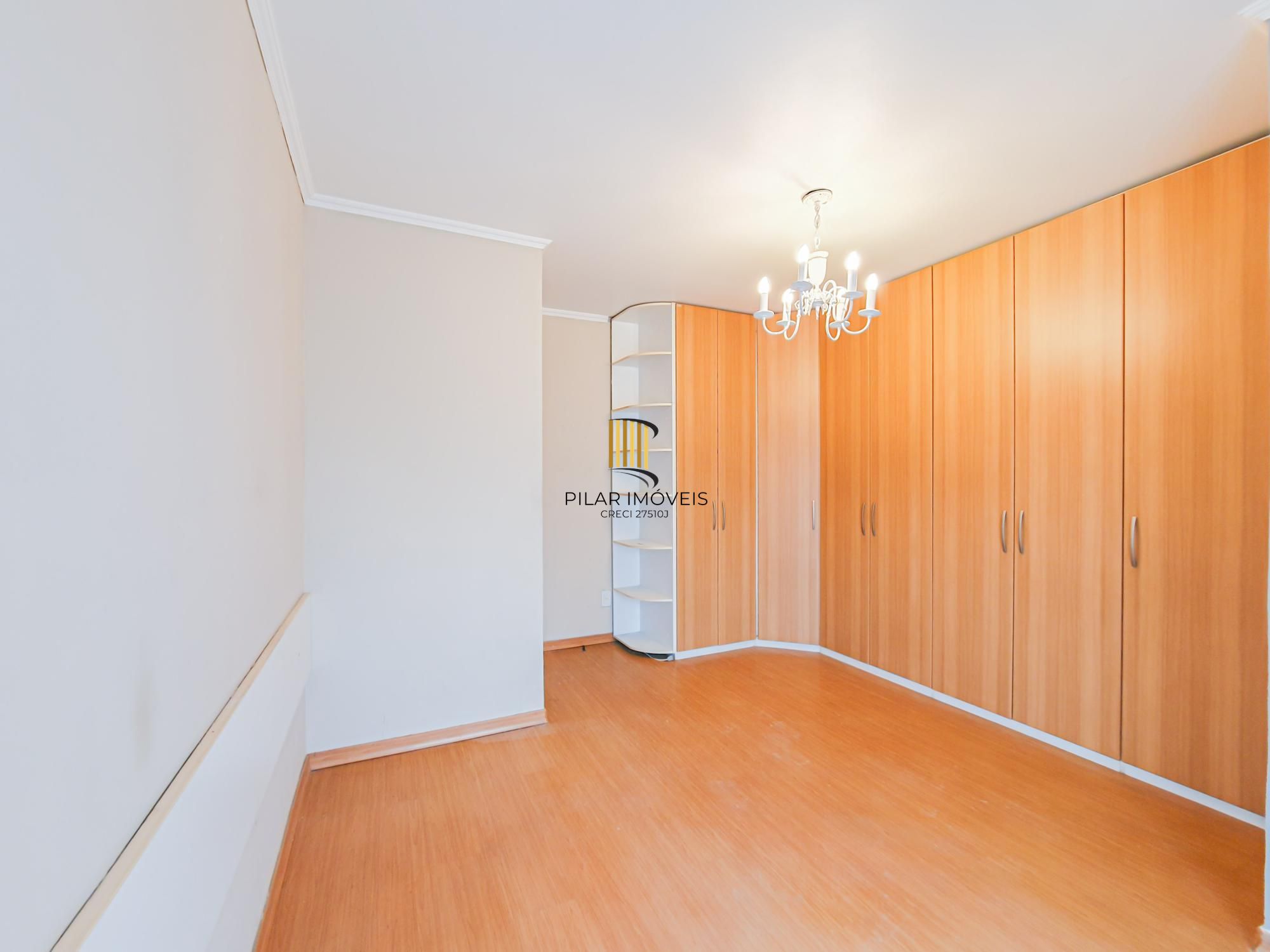 Casa com piscina para Venda - 189.91m², 3 dormitórios, sendo 1 suítes, 2 vagas - Hípica