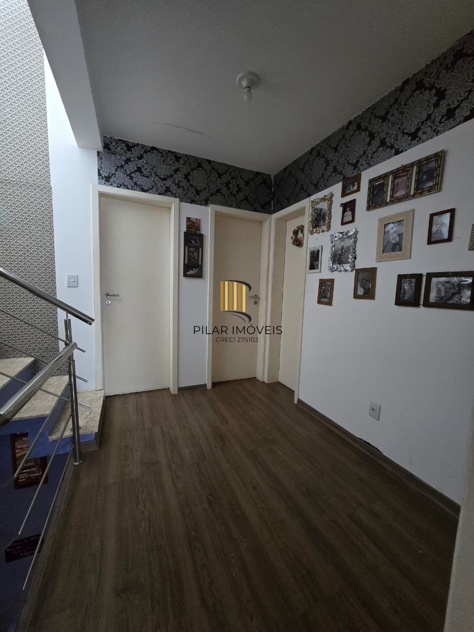 Casa 3 dormitórios no bairro Hípica