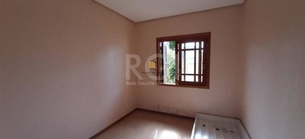 Casa para Venda - 239m², 5 dormitórios, sendo 1 suites, 4 vagas - Hípica