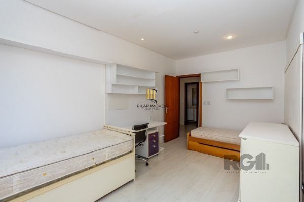Casa Condominio em Porto Alegre, no bairro Jardim Isabel, com 3 dormitório(s), à venda.