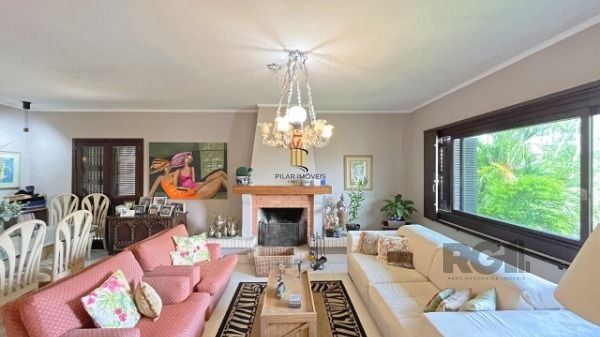 Casa para Venda - 370m², 4 dormitórios, sendo 1 suites, 3 vagas - Vila Assunção