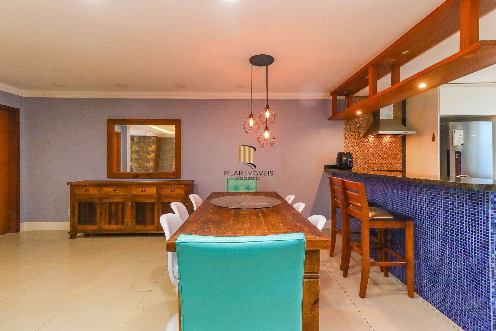 Casa em Porto Alegre, no bairro Hípica, com 3 dormitório(s), à venda.