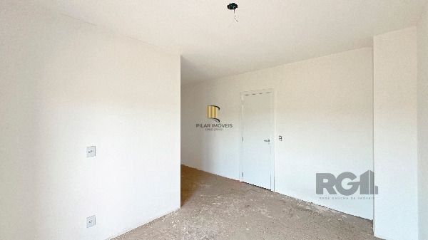 Casa em Porto Alegre, no bairro Hípica, com 3 dormitório(s), e 3 banheiros, à venda.