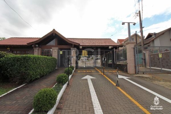 Casa de Condomínio 3 dormitórios no bairro Hípica