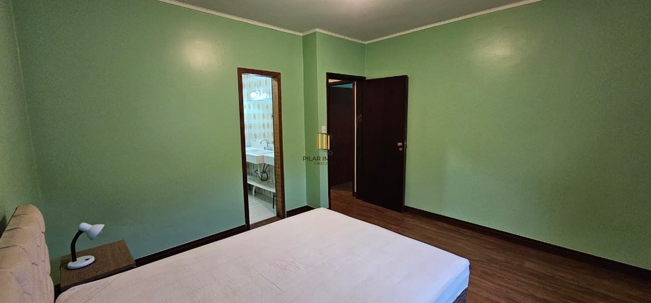 Excelente casa térrea zona sul de Porto Alegre, com 191m² - totalmente reformada