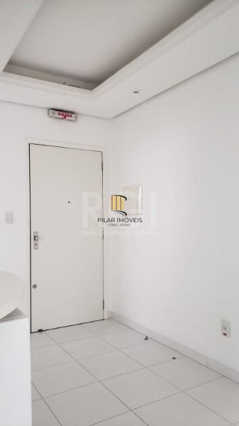 Conjunto/Sala em Porto Alegre, no bairro Menino Deus, e 0 banheiros, à venda.