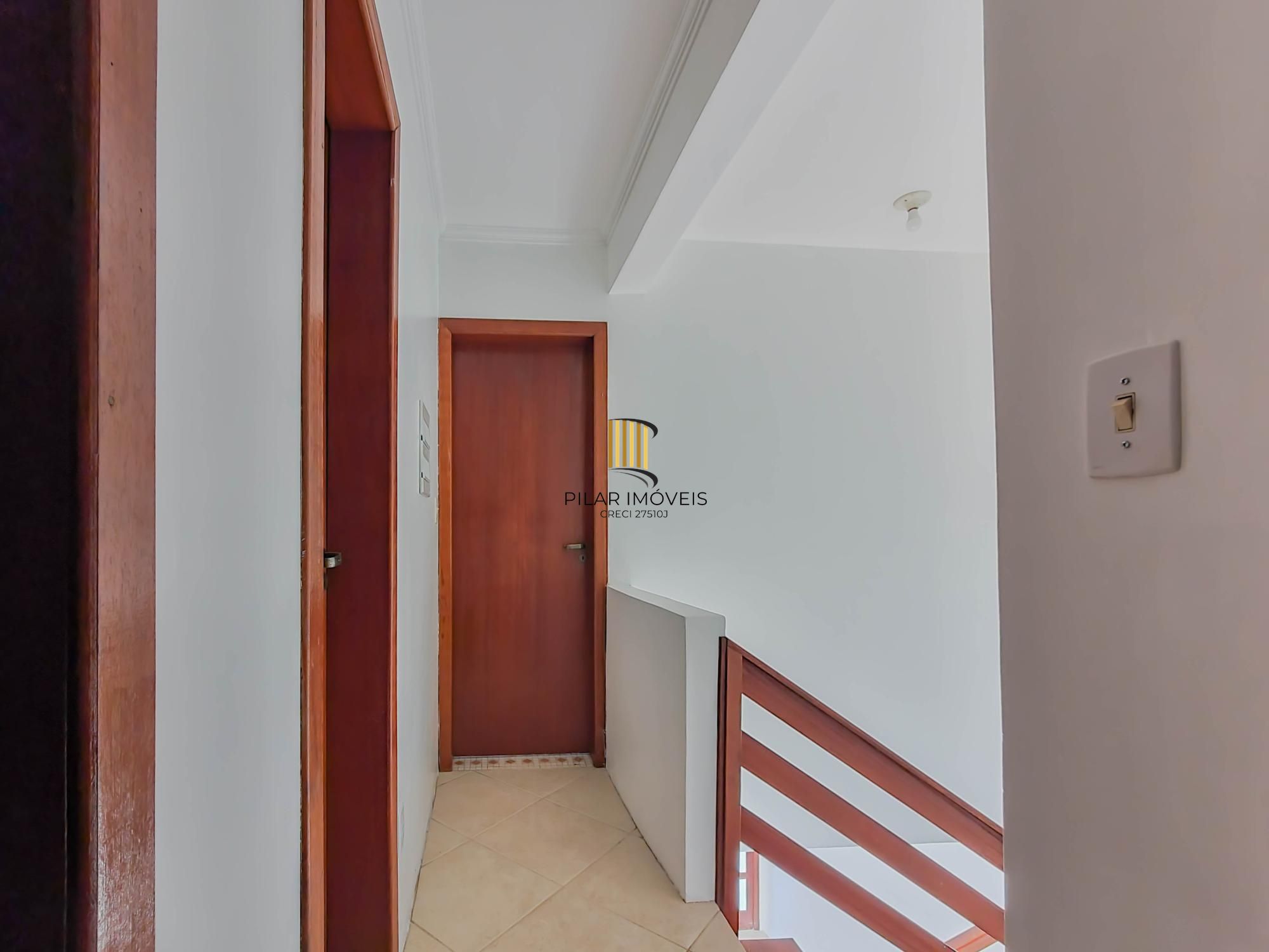 Casa de Condomínio 3 dormitórios no bairro Hípica