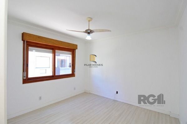 Apartamento 83m² - 3 dormitórios, 1 suíte, sacada e 1 vaga de garagem no bairro Camaquã