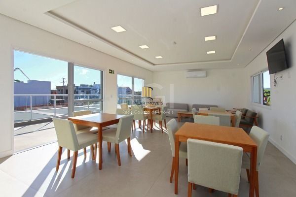 Casa Condominio em Porto Alegre, no bairro Ipanema, com 3 dormitório(s), à venda.