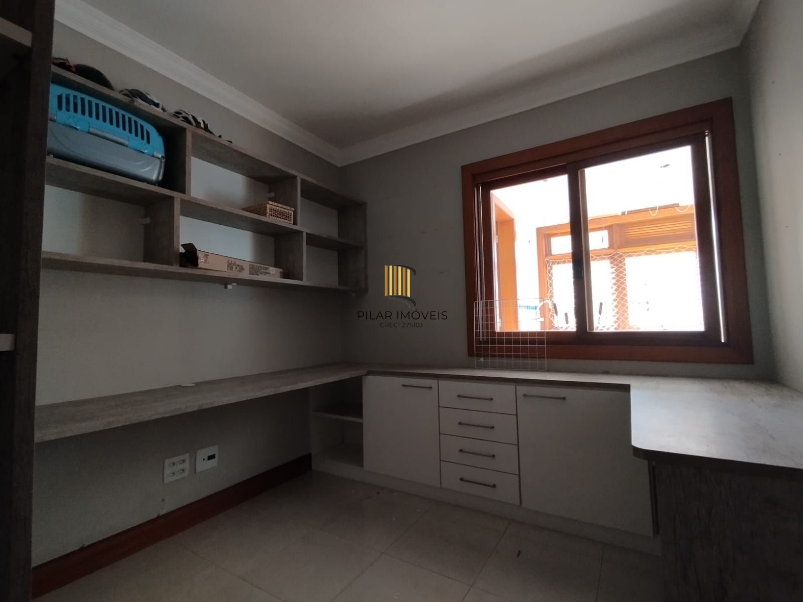 Apartamento com 3 dormitórios á venda no Bairro Tristeza.
