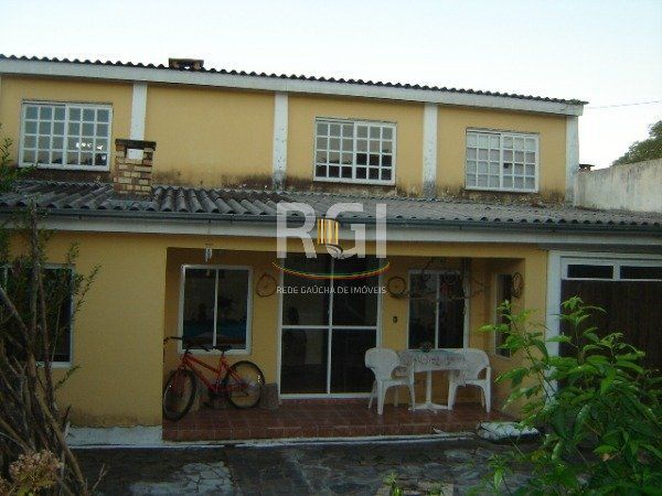 Casa para Venda - 150m², 4 dormitórios, sendo 2 suites, 6 vagas - Imperial Parque - Pilar Imóveis