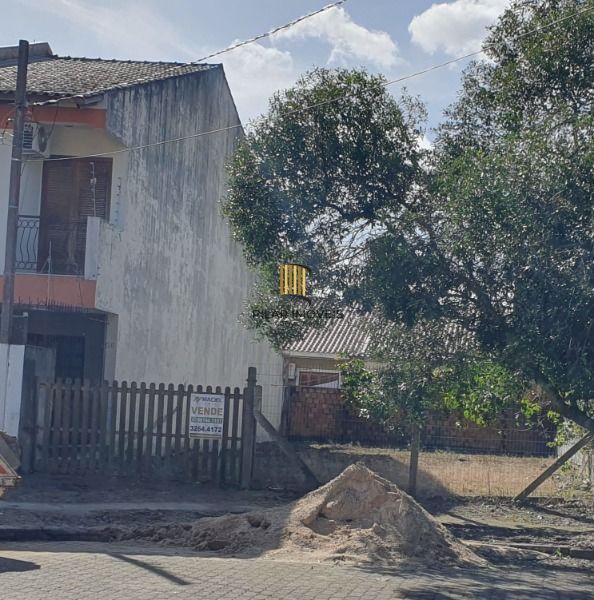 Terreno em Porto Alegre, no bairro Hípica, à venda.