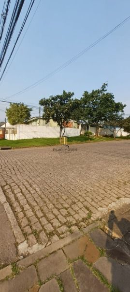 Casa em Porto Alegre, no bairro Espírito Santo, com 2 dormitório(s), à venda.