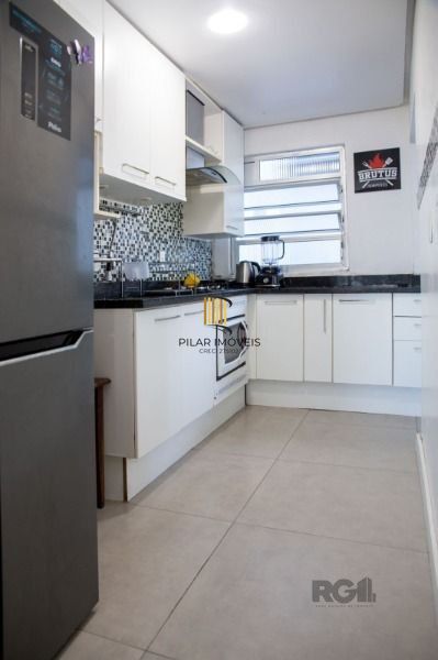 Apartamento em Porto Alegre, no bairro Tristeza, com 3 dormitório(s), e 3 banheiros, à venda.