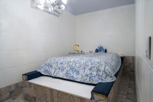 Casa para Venda - 300m², 3 dormitórios, sendo 3 suites, 2 vagas - Vila Nova