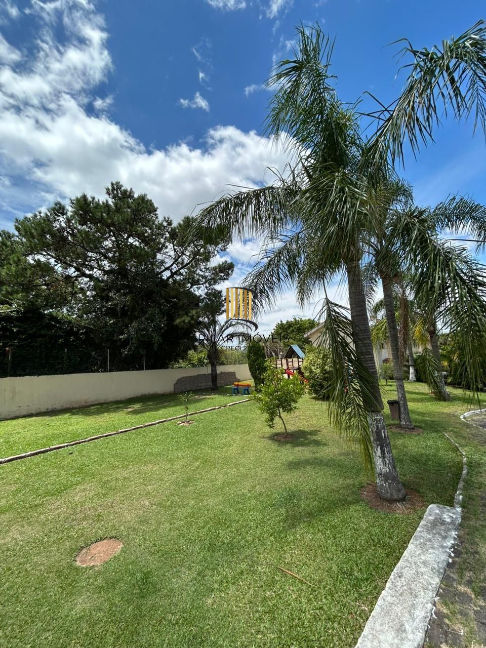 Casa de Condomínio 2 dormitórios no bairro Hípica