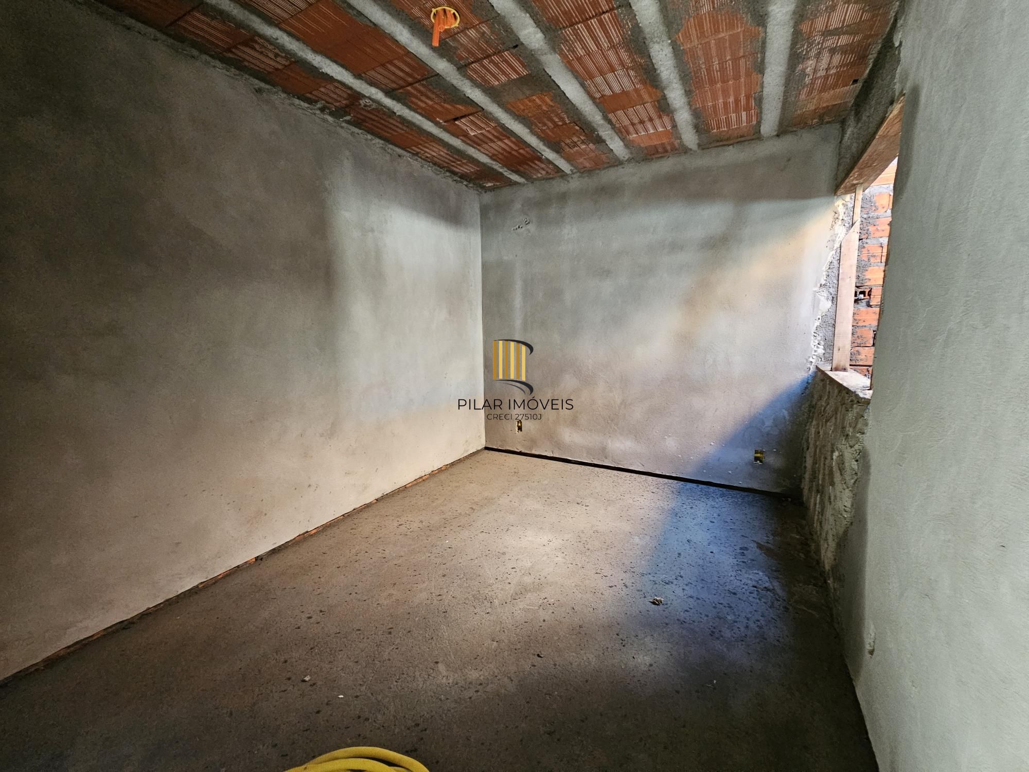 Casa 1 dormitório no bairro Hípica
