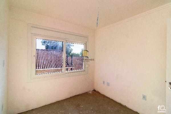 Casa Condominio para Venda - 115m², 2 dormitórios, sendo 1 suites, 2 vagas - Tristeza