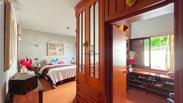 Casa para Venda - 320m², 5 dormitórios, sendo 3 suites, 8 vagas - Ipanema