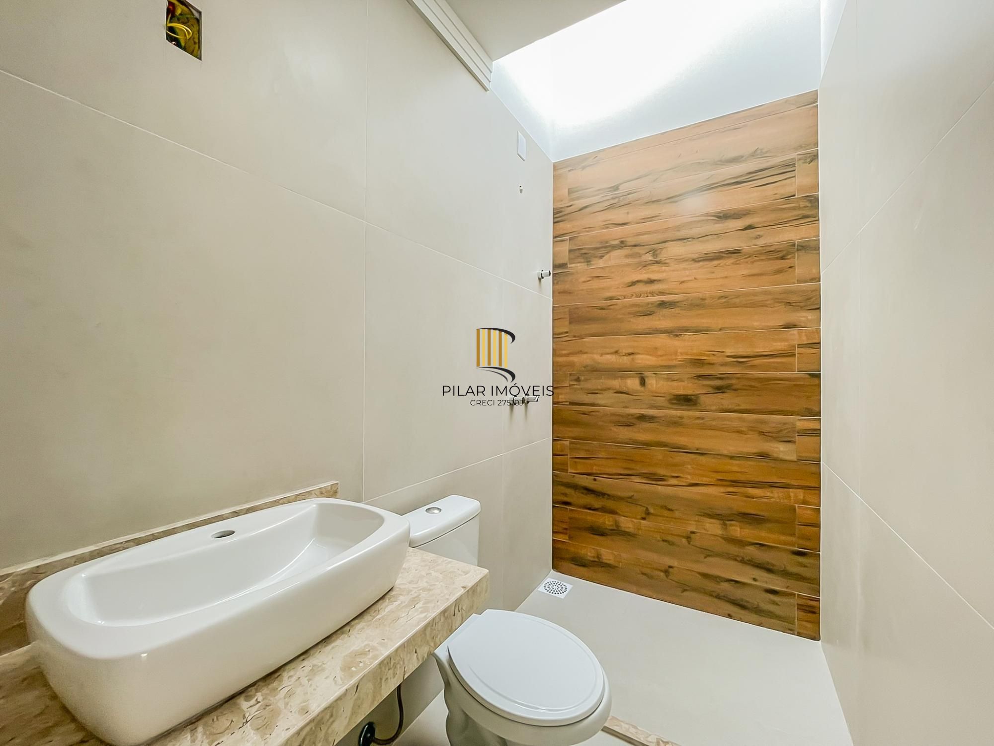 Residência com 3 dormitórios em excelente localização no bairro Hípica