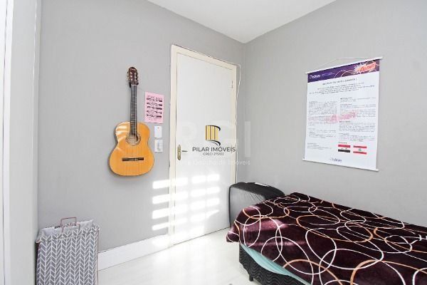 Casa Condominio em Porto Alegre, no bairro Ipanema, com 3 dormitório(s), e 3 banheiros, à venda.