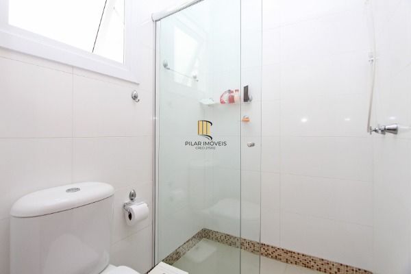 Casa para Venda - 236m², 5 dormitórios, sendo 4 suites, 2 vagas - Lagos De Nova Ipanema