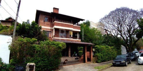 Casa para Venda - 320m², 3 dormitórios, sendo 1 suites, 2 vagas - Imperial Parque